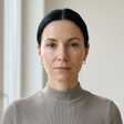 DR. ELENA R.